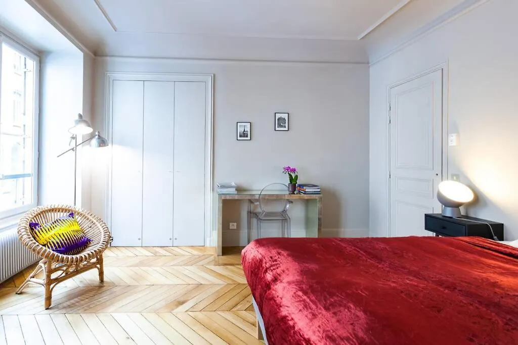 Greeter-Bel Appartement Parisien De 70M2 - St Lazare Apartman